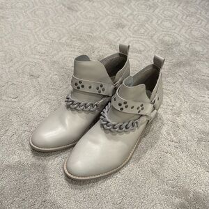 Kelsi Dagger Boots Size 10